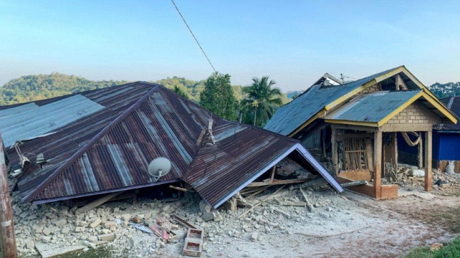 Terremoto de magnitude 7,7 deixa ao menos dois mortos na Indon&eacute;sia