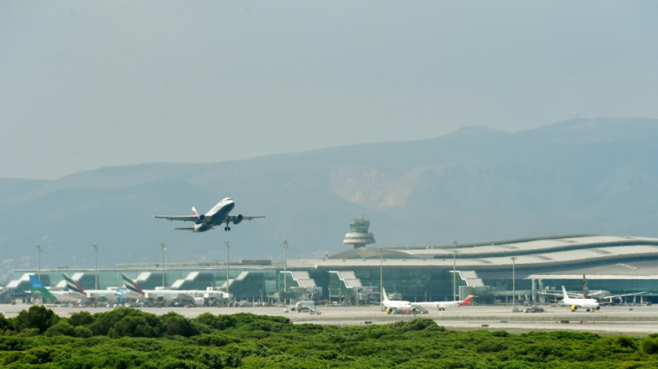 Espa&ntilde;a cierra brevemente espacio a&eacute;reo por la ca&iacute;da de restos de un cohete chino