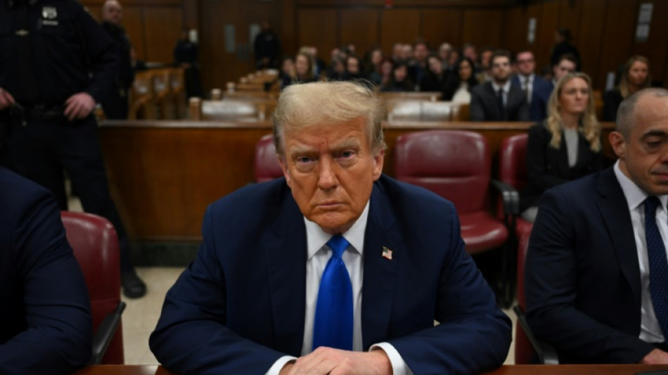 A son proc&egrave;s, Trump accus&eacute; de "complot" pour "truquer" l'&eacute;lection de 2016