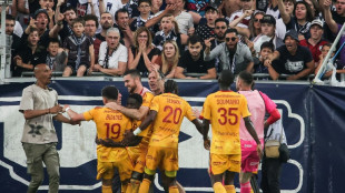 L2: un joueur agress&eacute; par un supporter, Bordeaux-Rodez vire au mauvais film