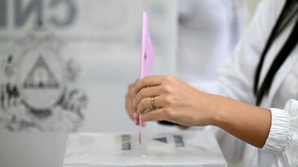 Candidato apoiado por Trump lidera vota&ccedil;&atilde;o presidencial em Honduras