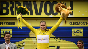 Tour de France Femmes: Lotte Kopecky, premi&egrave;re dame en jaune