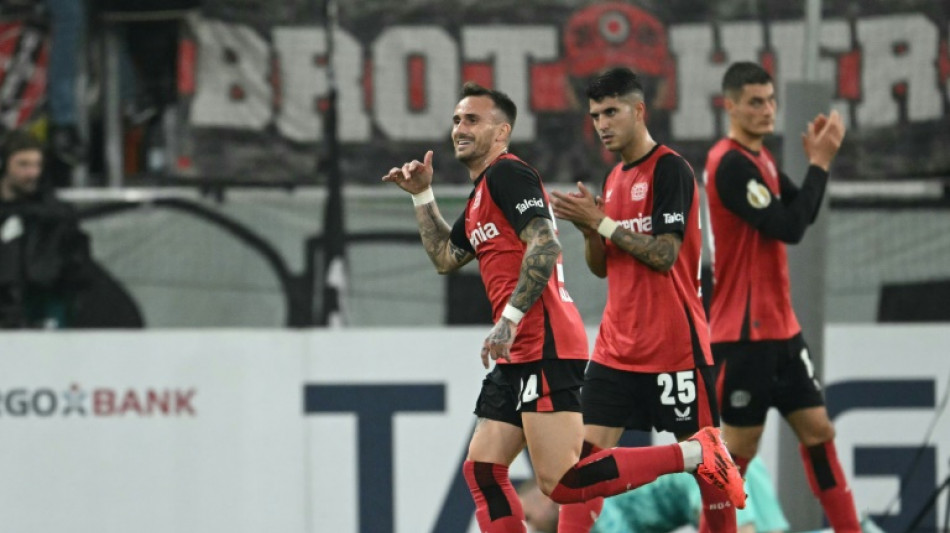 Leverkusen avan&ccedil;a sem problemas &agrave;s oitavas de final da Copa da Alemanha