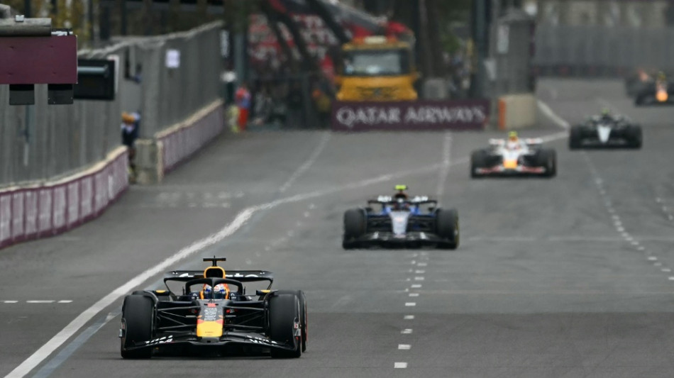 Verstappen wieder auf und davon - Piastri wirft McLaren weg