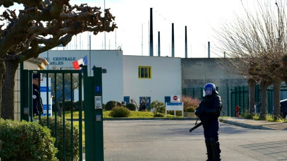 Prison d'Arles: apr&egrave;s cinq heures, la prise d'otages s'ach&egrave;ve sans faire de bless&eacute;s