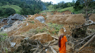 Sri Lanka doubles troops for flood disaster recovery 
