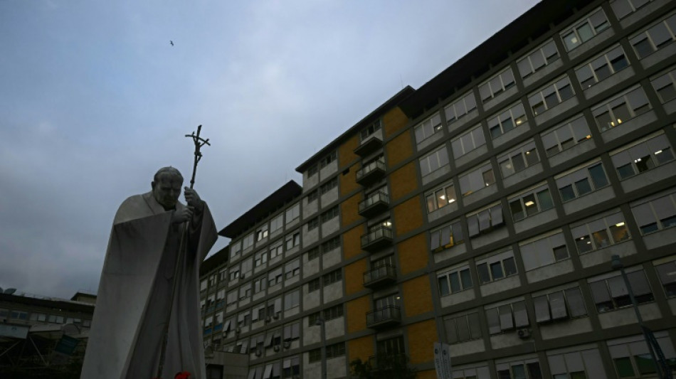 Le pape Fran&ccedil;ois, hospitalis&eacute; pour une bronchite, a bien dormi