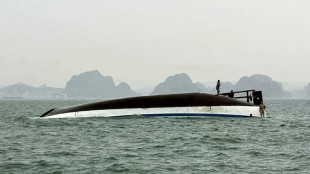 Mueren 34 al volcar un barco turístico en Vietnam