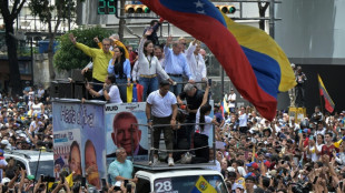 Na clandestinidade, l&iacute;der opositora venezuelana convoca protestos