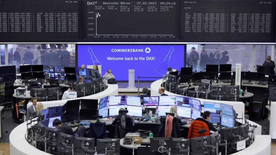 Borsa: Europa debole in attesa Fed e conti Oracle, a Milano (-0,42%) pesante Ferrari