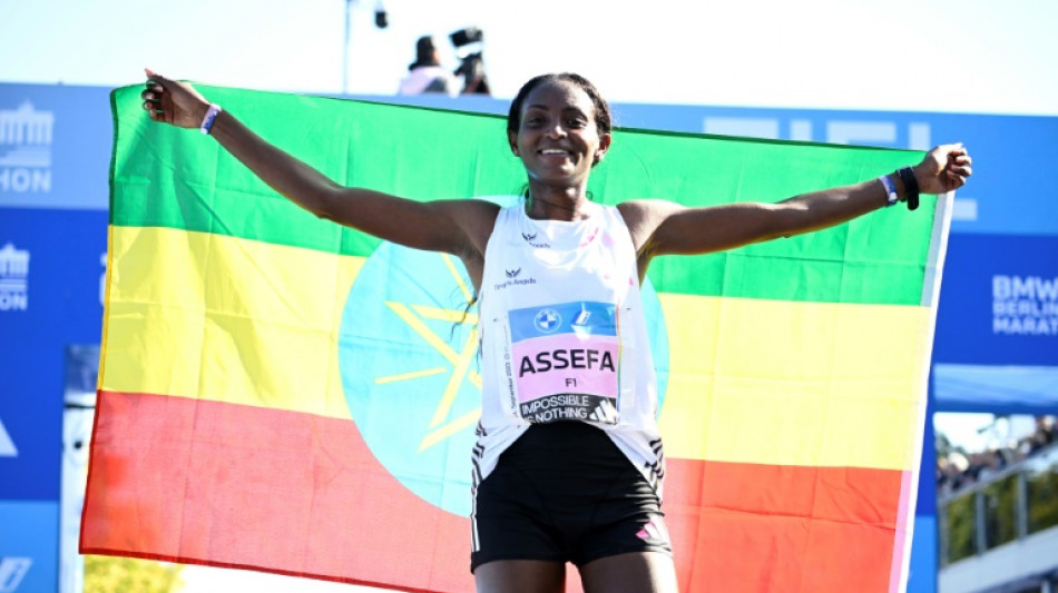 Marathon: l'Ethiopienne Tigst Assefa pulv&eacute;rise de plus de deux minutes le record du monde &agrave; Berlin