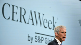 Governo dos EUA pede calma ante alta do petr&oacute;leo mas empres&aacute;rios mostram ceticismo