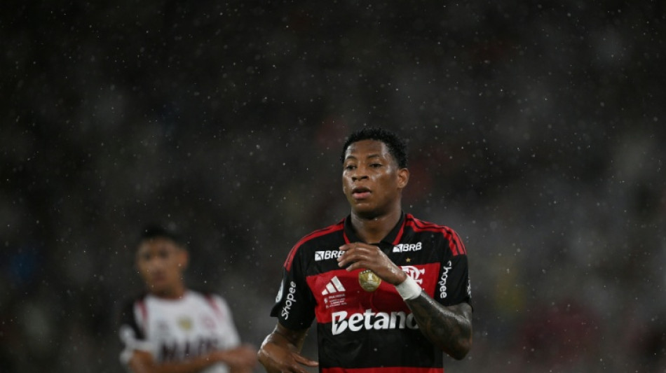 Plata &eacute; acolhido no Equador ap&oacute;s problemas disciplinares no Flamengo