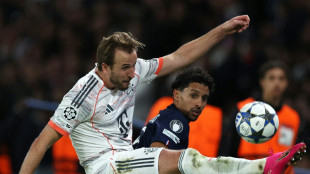 Hoene&szlig; stellt Kane (fast) auf eine Stufe mit M&uuml;ller