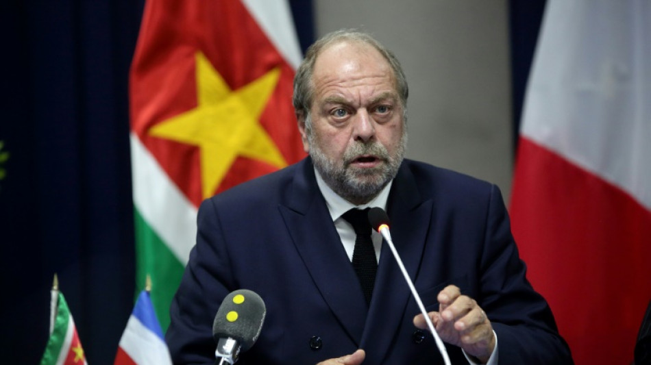 Piden abrir juicio al ministro de Justicia franc&eacute;s por conflicto de intereses