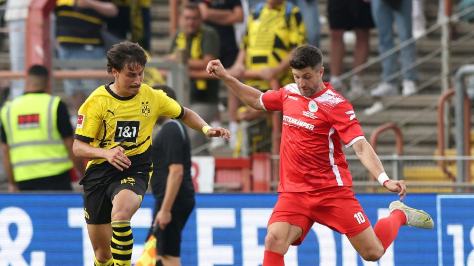 Dortmund m&uuml;ht sich gegen Regionalligist Oberhausen 