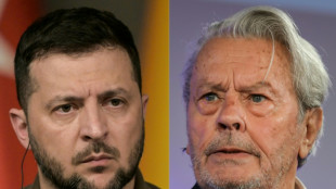 L'Ukraine d&eacute;core Alain Delon pour le remercier de son soutien