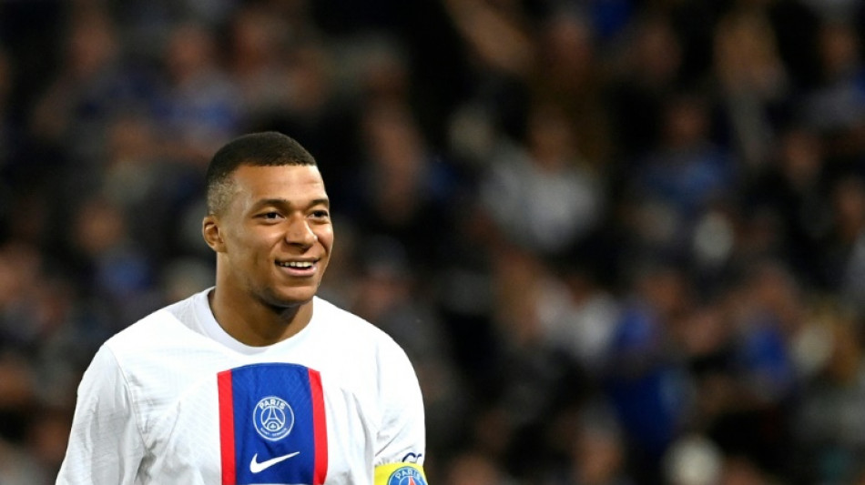 Foot: Mbapp&eacute; r&eacute;int&eacute;gr&eacute;, d&eacute;but de d&eacute;tente avec le PSG 