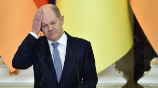 Ukraine: Scholz attendu &agrave; Moscou, timides espoirs d'&eacute;viter la guerre