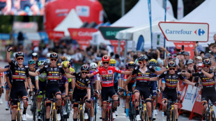 Tour d'Espagne: Sepp Kuss triomphe, Jumbo-Visma signe un tripl&eacute; historique