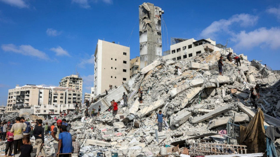 L'armée israélienne détruit une nouvelle tour à Gaza-ville, appelle à évacuer 