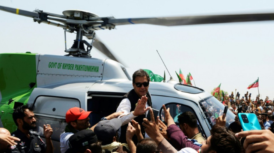 Pakistanischer Ex-Regierungschef Khan f&uuml;hrt "langen Marsch" auf Islamabad an