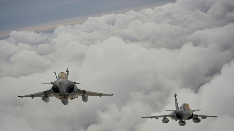Meurthe-et-Moselle: accident entre deux Rafale, deux pilotes recherch&eacute;s