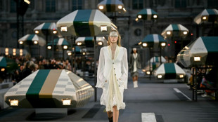 Louis Vuitton encerra Semana de Moda de Paris com viagem ao futuro