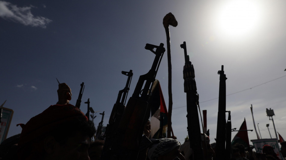 Houthi, se Usa attaccano l'Iran missili contro navi americane