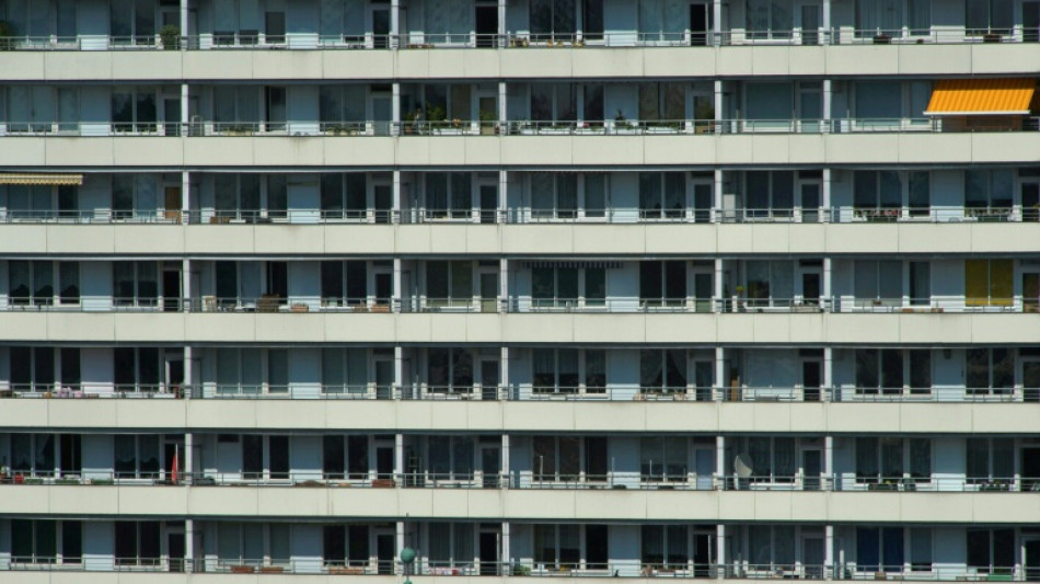Immobilienpreise stagnieren wegen hoher Zinsen - Mieten klettern weiter