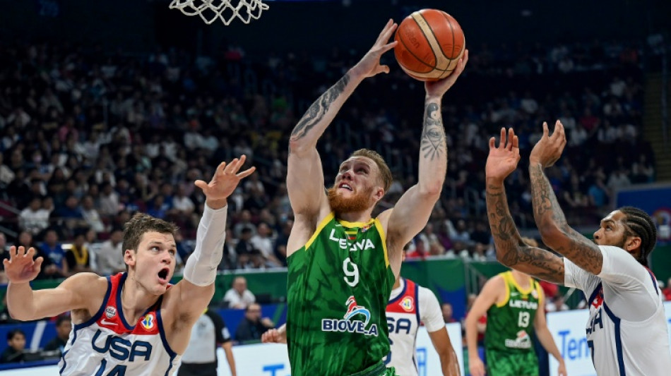 Mondial de basket: les Etats-Unis battus, la Lettonie &eacute;carte le Br&eacute;sil
