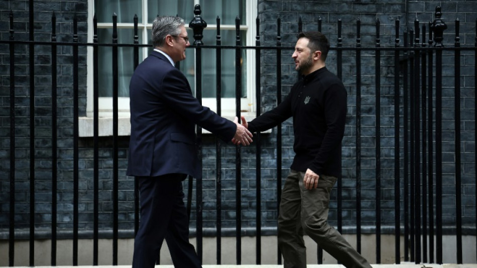 Zelensky rencontre Starmer et Rutte &agrave; Londres, au d&eacute;but de sa tourn&eacute;e europ&eacute;enne
