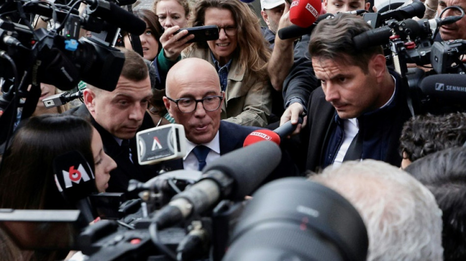 Guerre chez LR: Ciotti se cramponne &agrave; son si&egrave;ge, le parti cherche &agrave; l&eacute;gitimer son exclusion