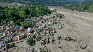 Search for 1,300 missing after deadly Nepal-Tibet floods