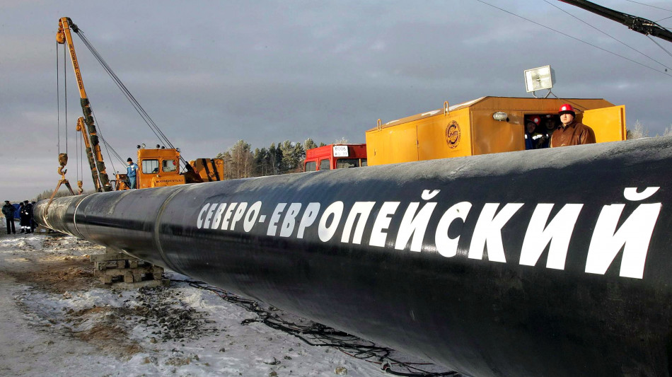 L'Ue abbassa il price cap del petrolio russo a 44,10 dollari al barile