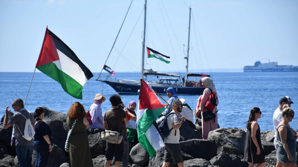 Nave verso Gaza con Greta. 'Sar&agrave; intercettata entro 48 ore'