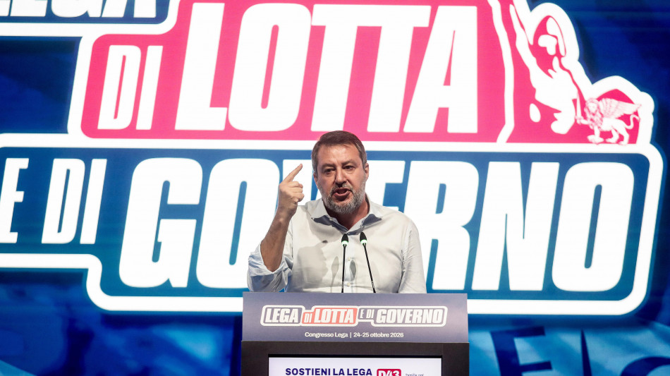 Salvini riconfermato segretario Lega con 465 voti