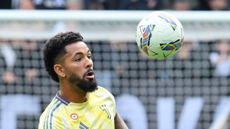 Calcio: Juve piazza Douglas Luiz, andr&agrave; al Nottingham Forest