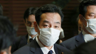 Dimite un ministro de Jap&oacute;n criticado por sus v&iacute;nculos con la secta Moon