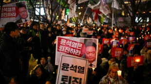Presidente sul-coreano n&atilde;o desiste do mandato ap&oacute;s fracasso da lei marcial