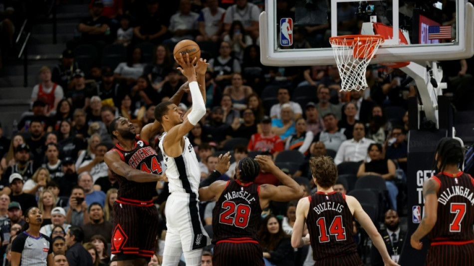 Wembanyama sets record as Spurs beat Bulls, Shai rescues Thunder