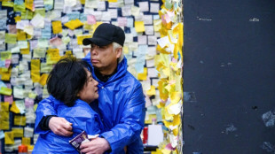 Bousculade de S&eacute;oul: la douleur des familles d&eacute;cupl&eacute;e par la haine en ligne