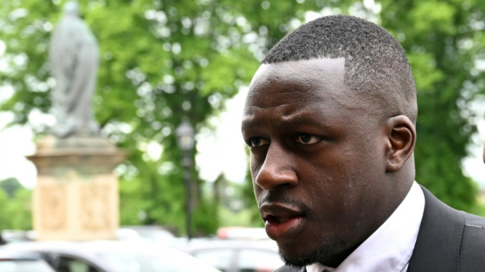Foot: Benjamin Mendy, l'ex-trublion des Bleus r&eacute;pond d'accusations de viols