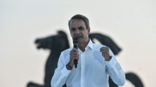 Give Greece a 'stable government', frontrunner urges ahead of vote