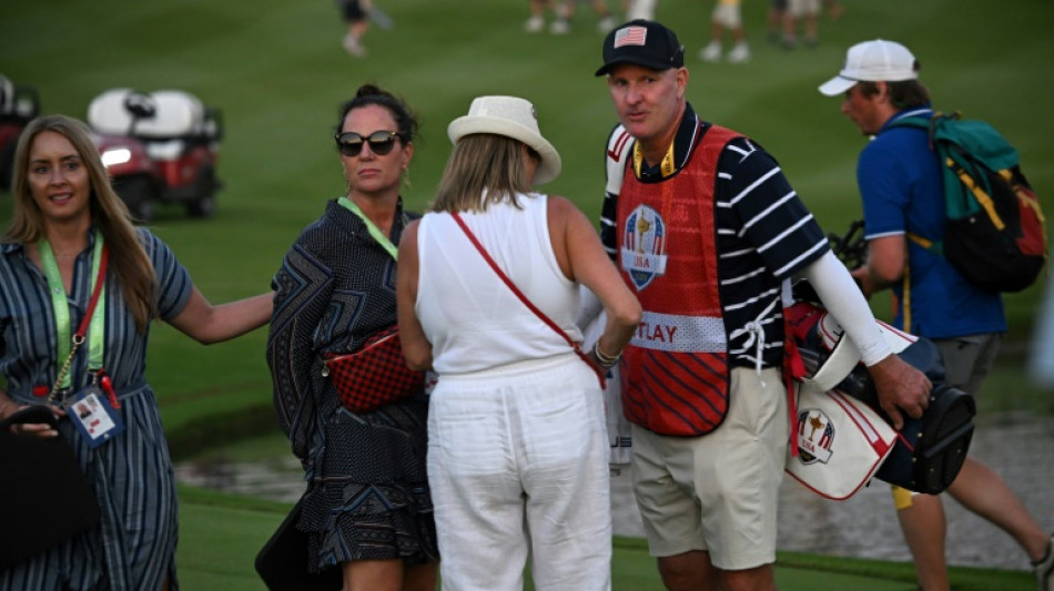 Cantlay's caddie apologises to McIlroy - reports