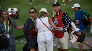Cantlay's caddie apologises to McIlroy - reports