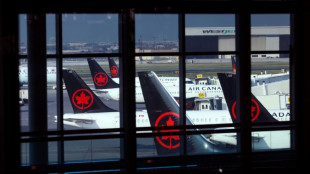 Air Canada streicht wegen Flugbegleiter-Streiks hunderte Flüge