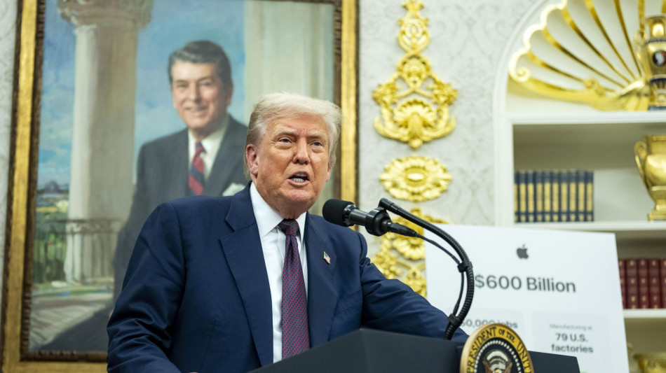 Trump, 'non è necessario che Putin incontri prima Zelensky'