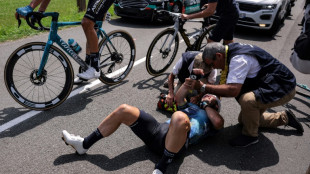 "Pas fini": Mark Cavendish, l&eacute;gende du cyclisme, continue sa carri&egrave;re