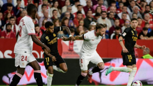 Espagne: le Real Madrid frein&eacute; par S&eacute;ville et Ramos, Griezmann voit triple